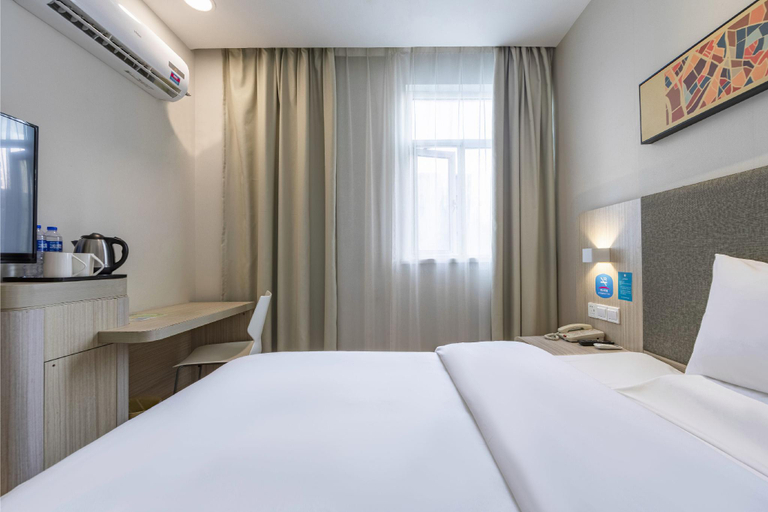 Bedroom 3, Hanting Hotel Shangnhai Xizang Bei Road Metro Station, Shanghai