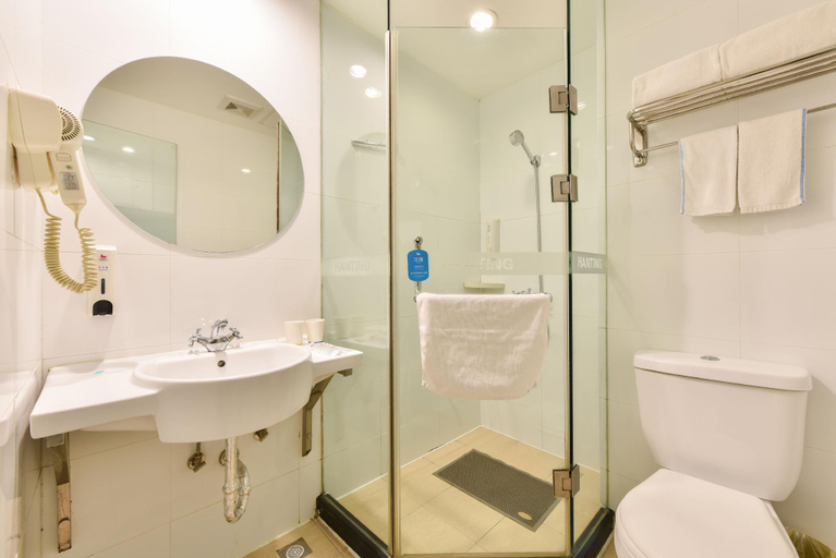 Bathroom 4, Hanting Hotel Beijing Guomao Sihui, Beijing