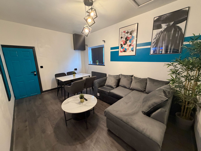 Living area 5, Tudors eSuites - Modern Apartment, Birmingham