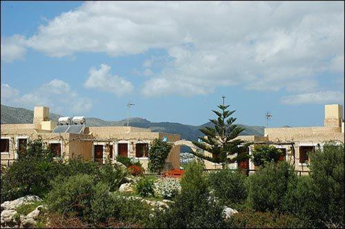Entrance 5, Bay View, Crete