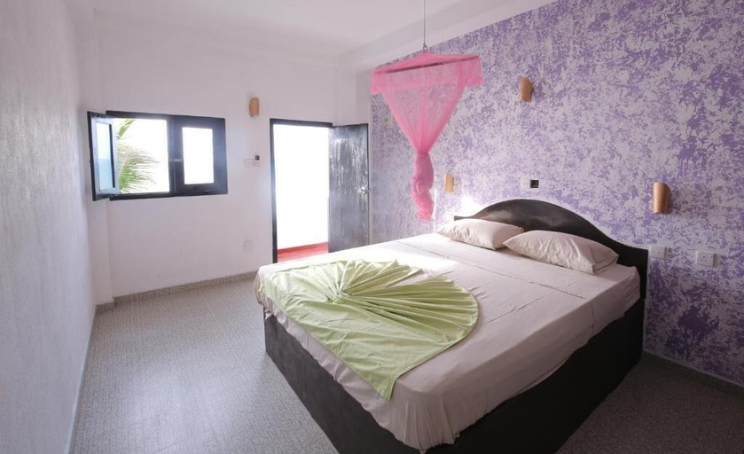 Bedroom 3, villa crocodile beach, Hikkaduwa