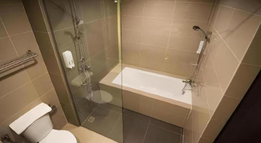 Bathroom 3, L Hotel, Muang Khon Kaen