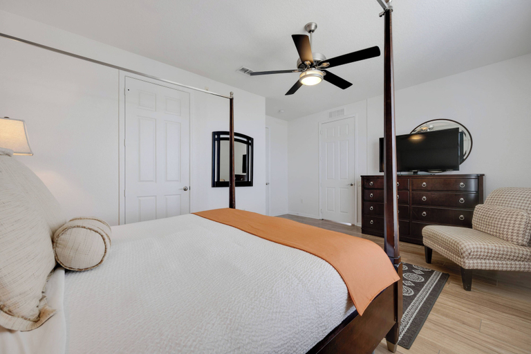 Interior 5, Vc10-304 - 4BR Apartment With Resort Access, Orange
