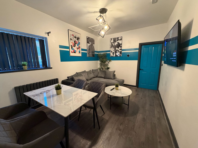 Living area 2, Tudors eSuites - Modern Apartment, Birmingham