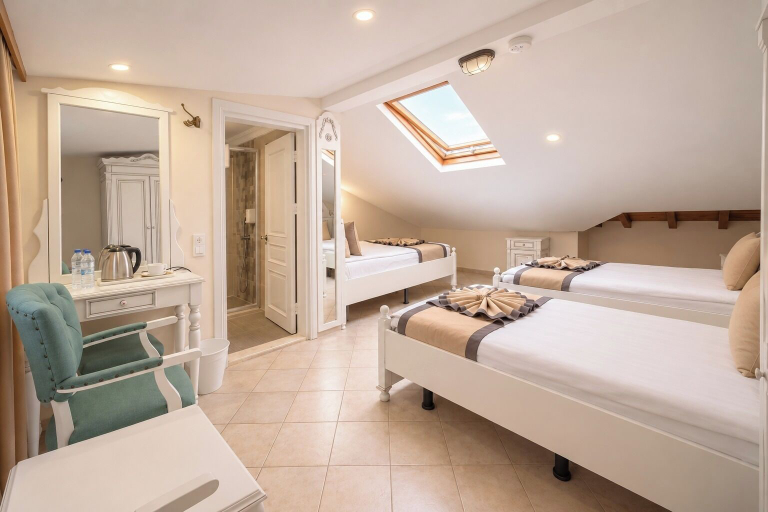 Bedroom 2, La Paloma Hotel, Antalya