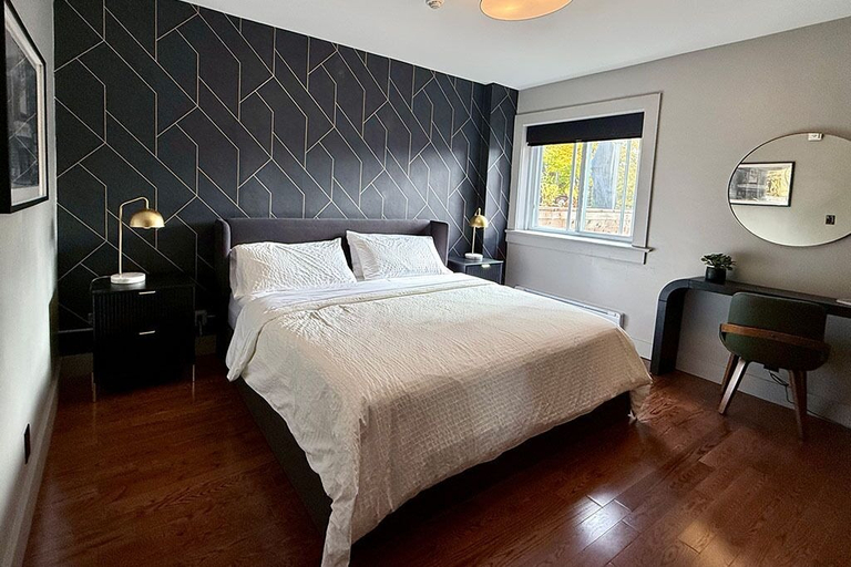 Room 3, Danforth Hotel, Toronto
