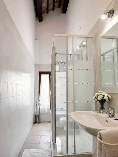 Bathroom 2, Residence Baco Da Seta, Venezia