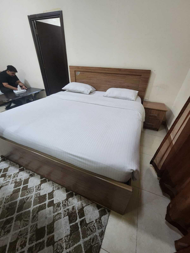 Room 3, LuLuat Al Khaleej Hotel Apartments, Ajman