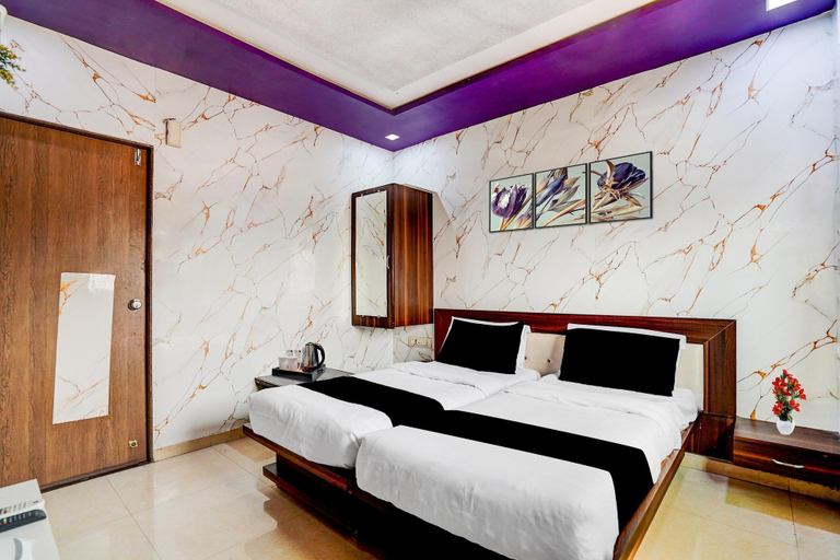 Room 4, Classic Hotel Navjivan, Ahmadabad