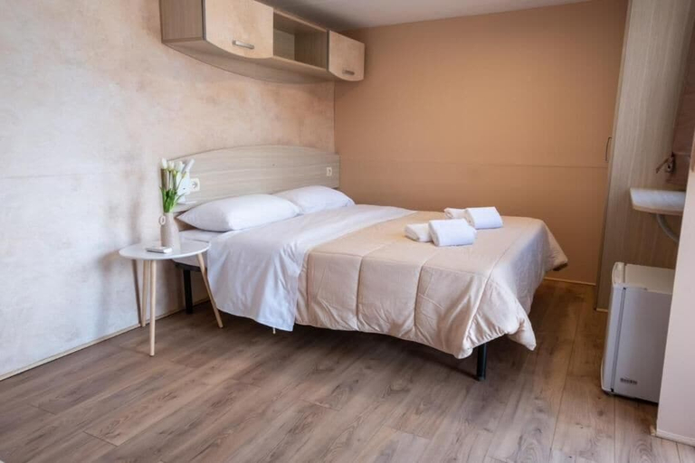 Bedroom 2, real village roma, Roma
