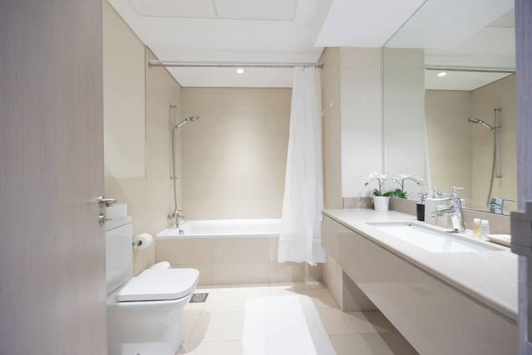 Bathroom, Bloomfields 2BR in Waters Edge 9, Yas Island