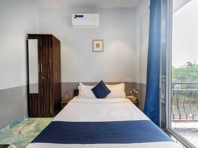 Room 4, Palette Ventara Escape Bunglow Pvt Pool, Pune