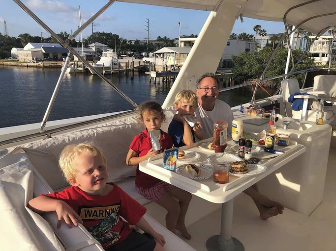 Outdoor dining 4, Pescador Pool and Spa Home, Pinellas