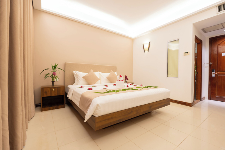 Room 5, The Riverfront Central Hotel, Siem Reap