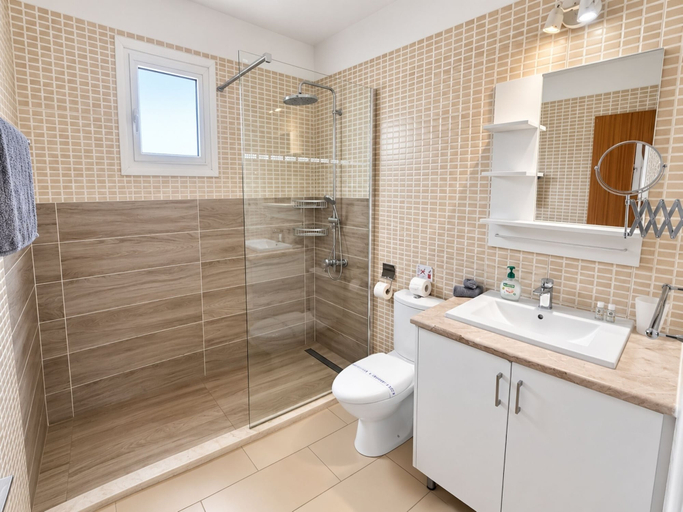 Bathroom 3, Narcissos 'Nissi Beach' apartment C12
