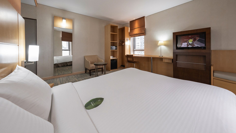 Bedroom 3, Central Seven Hotel by Kwon Busan Seomyeon, Busanjin