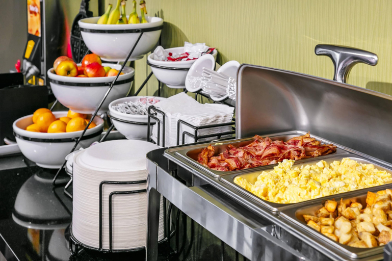 Food & Drinks 5, Comfort Inn Sydney - Cape Breton, Cape Breton