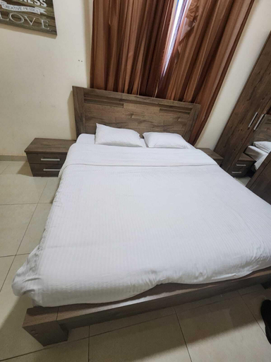 Room 5, LuLuat Al Khaleej Hotel Apartments, Ajman