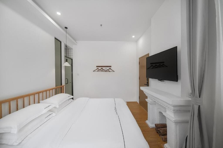 Room 3, Gulangyu Sunlit Rock Garden Resort, Xiamen