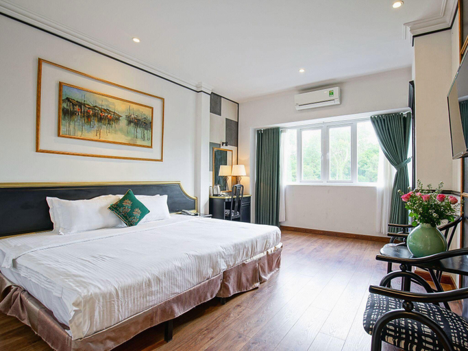 Bedroom 4, Dai Hoang Ha Hotel, District 3