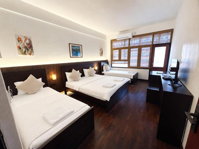 Bedroom 2, Subhas Tourist Hotel, Jaffna
