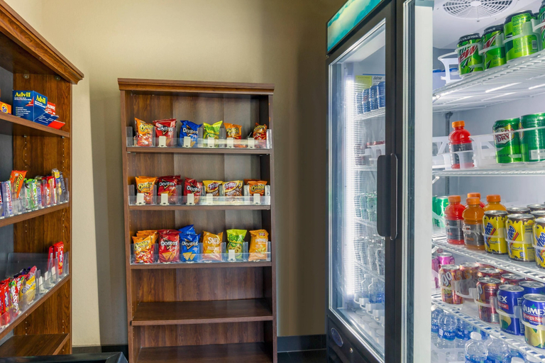 Food & Drinks 5, Comfort Inn Fort Mill Amusement Park at Carowinds Blvd, York
