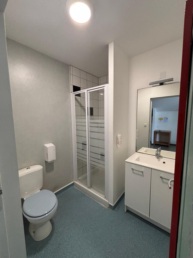 Bathroom 2, Hotel de la Gare, Landes