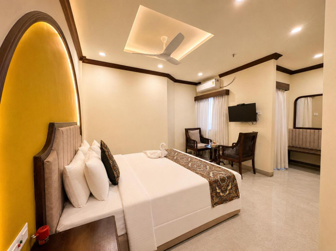 Bedroom 4, Hotel Prabhu Pada Puri - Beach Front Hotel With Swimming Pool And Restaurant - SPA- Banquet - Parkin, Puri