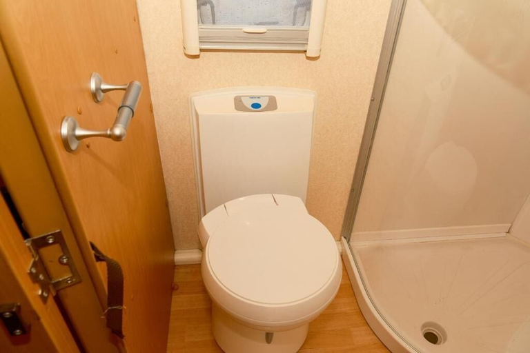 Bathroom 4, Sundale Caravan Retreat 2 Berth - Wanaka, Queenstown-Lakes