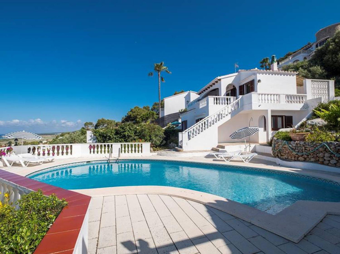 Sport & Beauty 4, Great Son Bou Villa Casa Lucia 3 Bedroom Family Villa Large Spacious Pool, Baleares