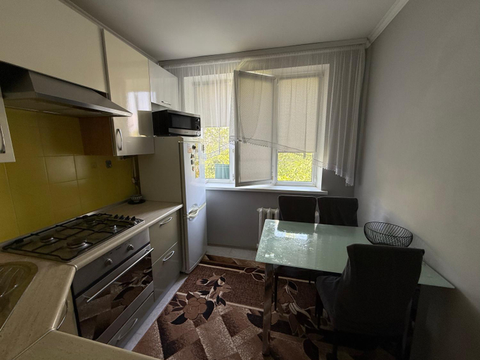 3, Apartament, o camera din doua