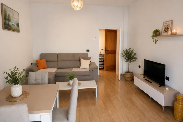 Others 2, lovely apartment, Tiranës