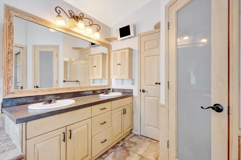 Bathroom 2, Pescador Pool and Spa Home, Pinellas