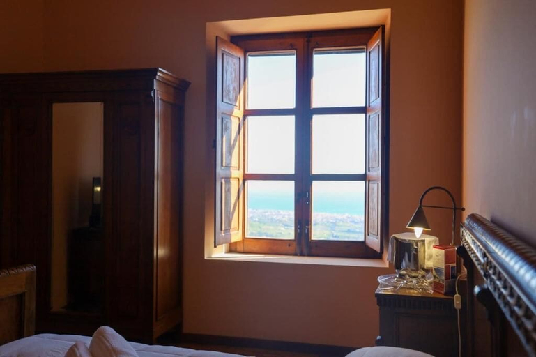 Room 4, Palazzo Sant Anna, Reggio Di Calabria