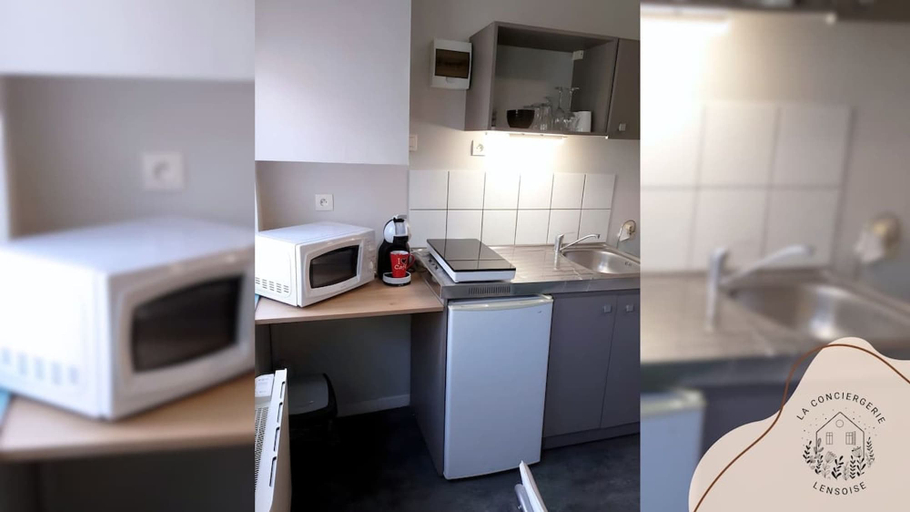 Room 3, Le Meubl Nomade 2 Bollaert Fac 2pers Parking, Pas-de-Calais