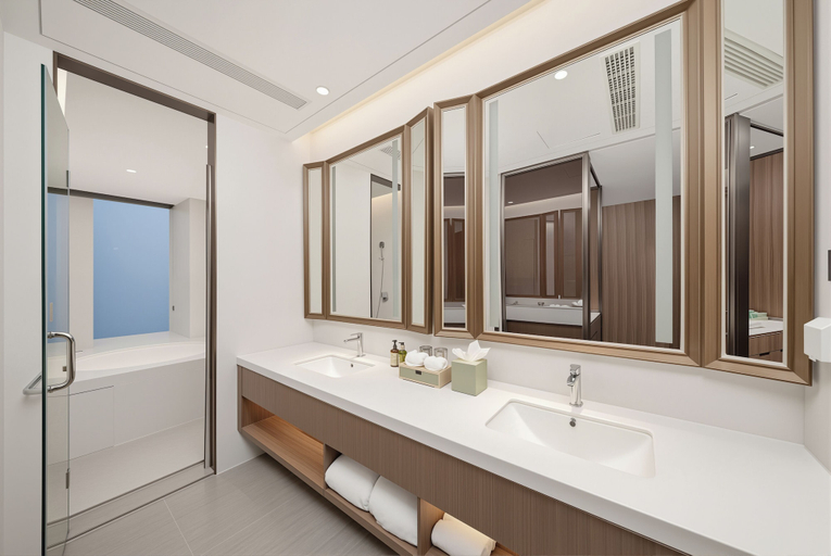 Bathroom 2, LANDISON PLAZA HOTEL, Lishui