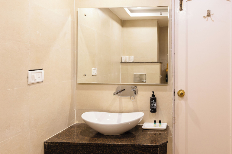 Bathroom 5, juSTa Riverside Resort - Srinagar, Garhwal