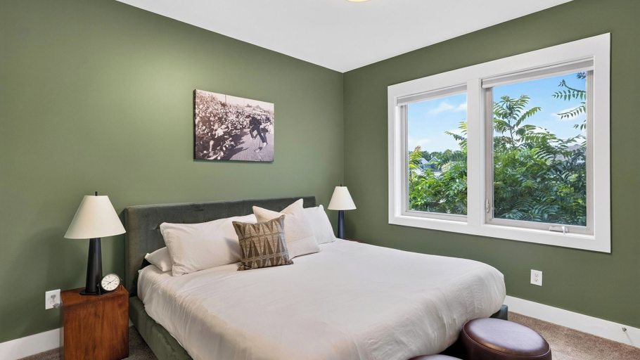 Interior 5, The Mod Buchanan by Avantstay Hot Tub + Rooftop Putting Mat + Game Room, Davidson