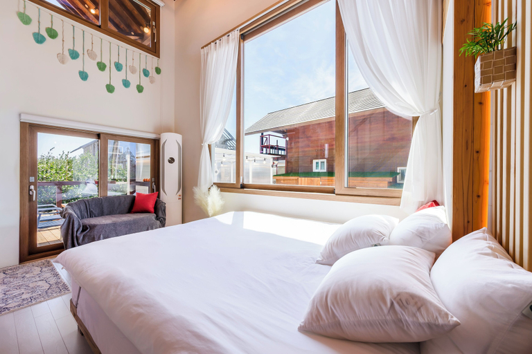 Room 3, Deogwon Myeongga, Seogwipo