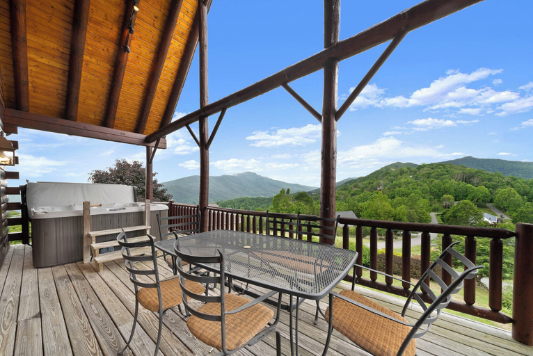 Interior 5, Comptime Located in Seven Devils Hot Tub Pool Table With Great Views, Watauga