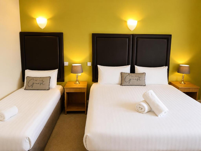 Bedroom 5, Heath Cottage Hotel, Kirklees
