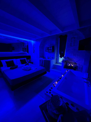 2, Relais San Giuliano, Taranto