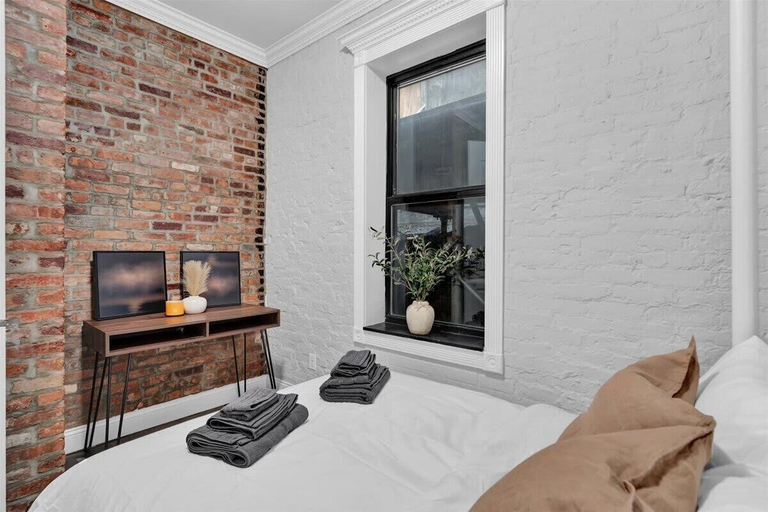 Interior 2, Stylish 3br-2ba in Gramercy -modern & Central, New York