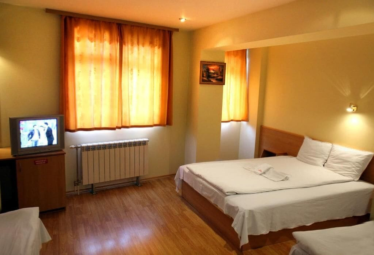 Others 1, hotel Mehdjarel, Shumen