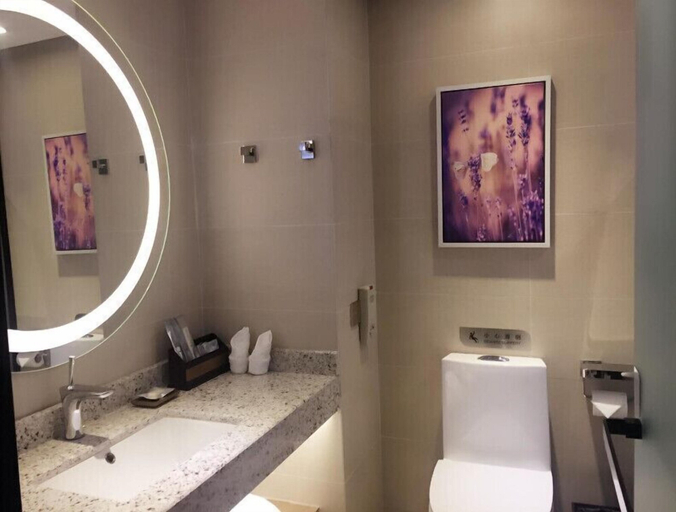 Bathroom 4, LAVANDE HOTEL GZ XIMENKOU METRO STATION BRANCH, Guangzhou