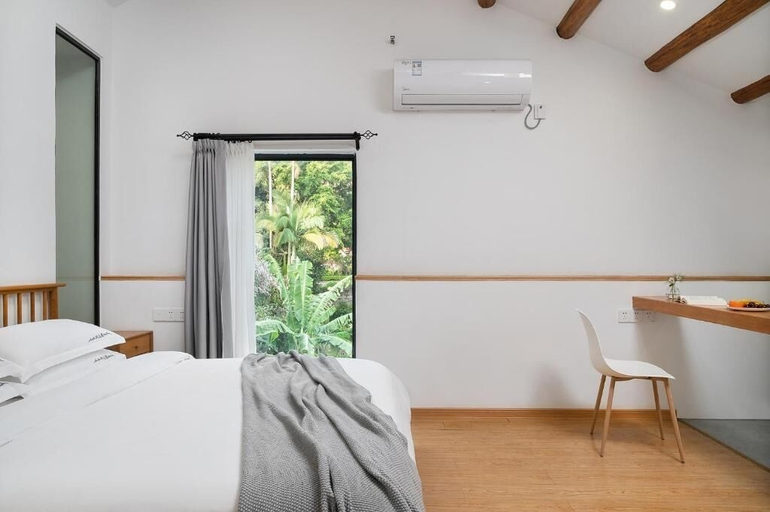 Room 2, Gulangyu Sunlit Rock Garden Resort, Xiamen