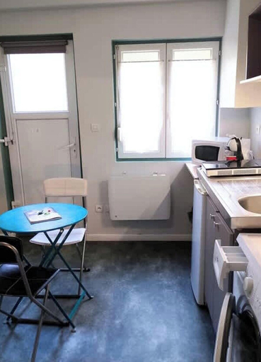 Room 4, Le Meubl Nomade 2 Bollaert Fac 2pers Parking, Pas-de-Calais
