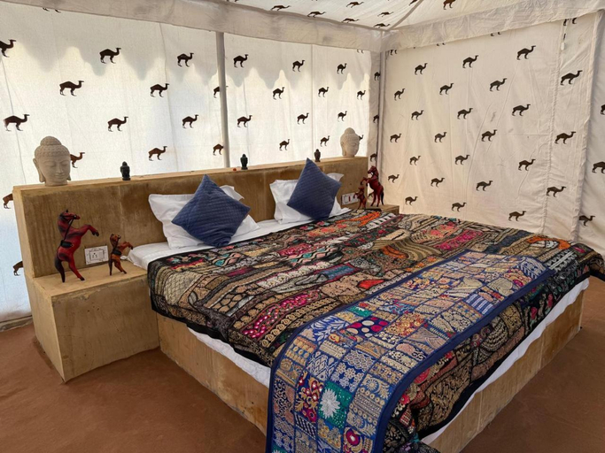 Bedroom 3, Mohin Desert Safari Camp, Jaisalmer