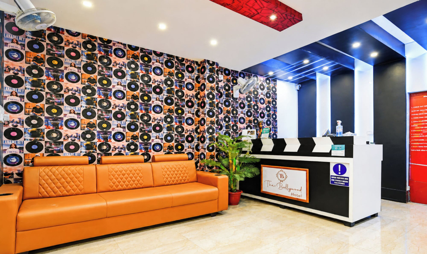Lobby sitting area, Hotel Bollywood Effective In Bhubaneswar, Cuttack