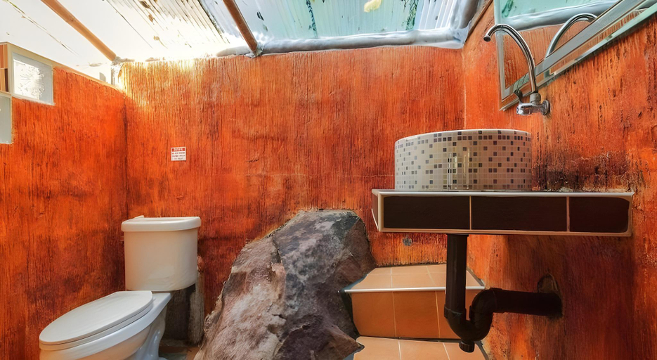 Bathroom 3, Phuphaya Seaview Resort - Adults Only, Mueang Krabi